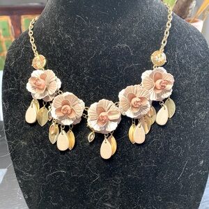 Pink gold peach 3D flower necklace